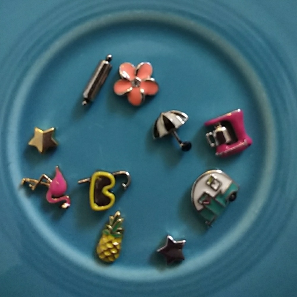Custom listing